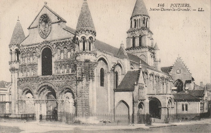 PC_French Cathedrals-Poitiers Notre Dame